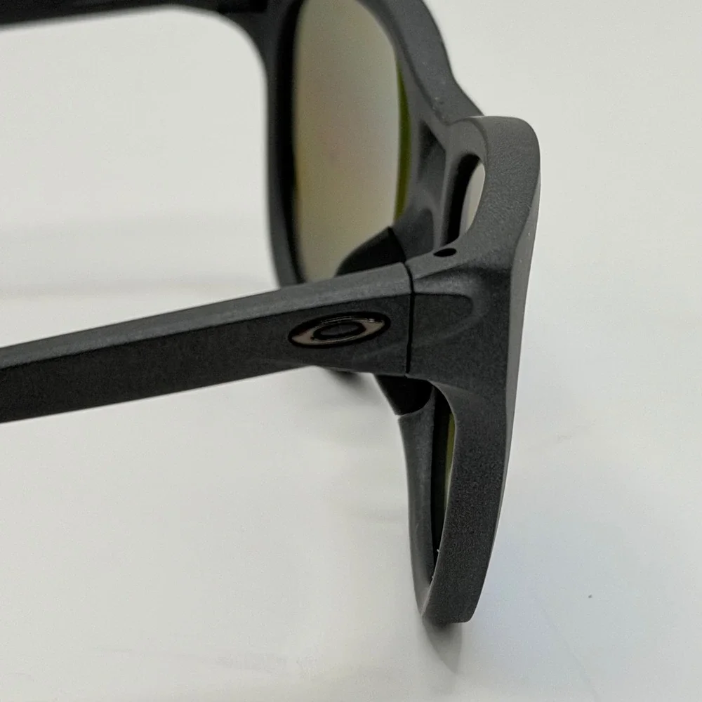 Oakley Hold Out Prizm Polarized Cat Eye Sunglasses Womens 55mm Matte Black